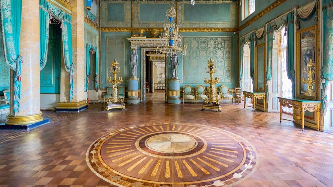 Более двух тысяч квадратных метров паркета отреставрируют в усадьбе Останкино