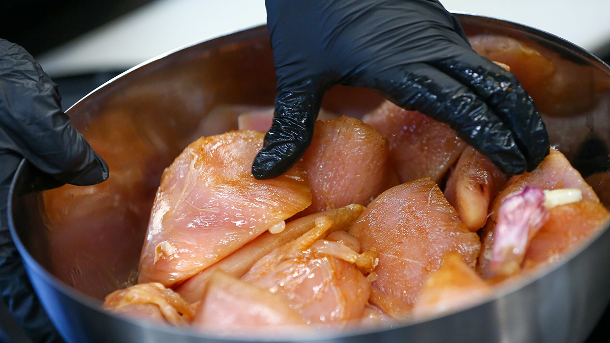 Гастроэнтеролог Дианова назвала преимущества куриного мяса 