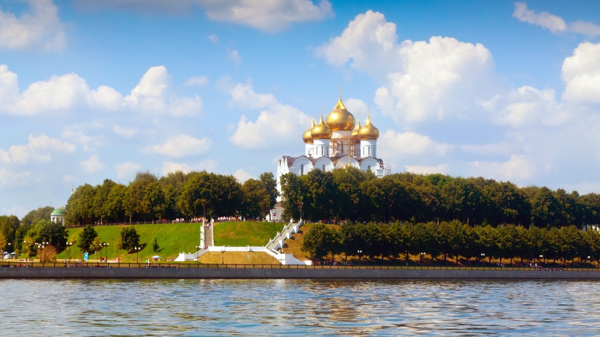 Москвичи полюбили Золотое кольцо и Серебряное ожерелье