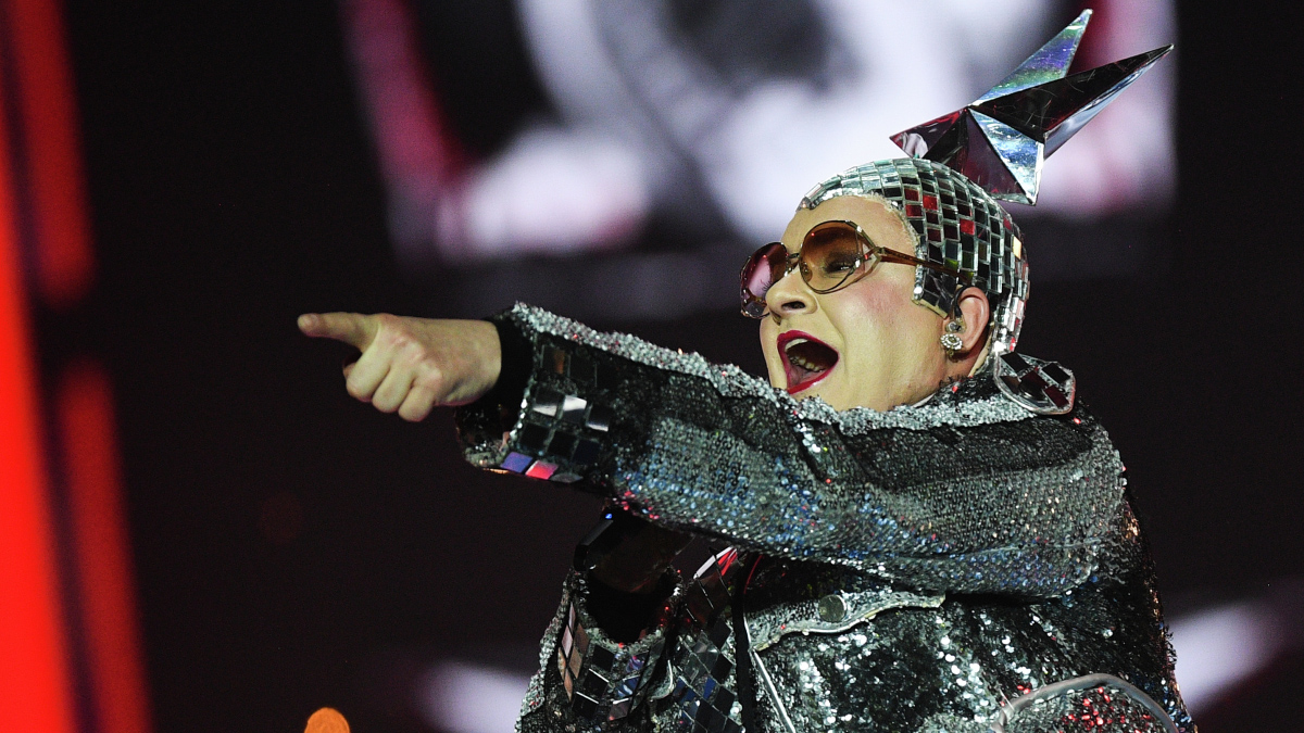 Верка Сердючка поблагодарила Пугачеву за «страшный удар по России»