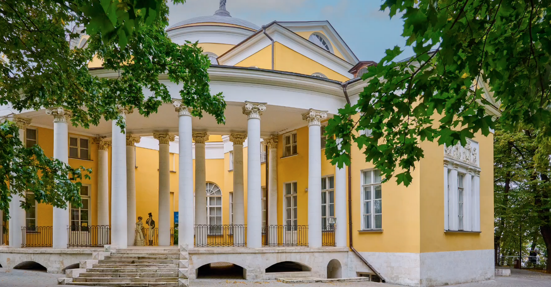 Сергей Собянин сообщил о начале реставрации фасадов дворца Дурасова