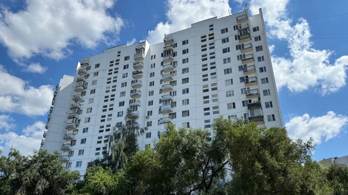 В районе Бибирево приступили к капитальному ремонту дома 1981 года постройки