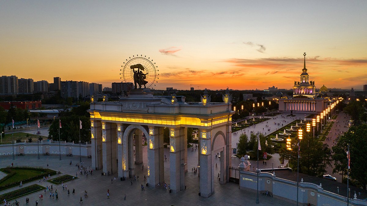 Одноклассники впервые проведут литературный фестиваль на ВДНХ 