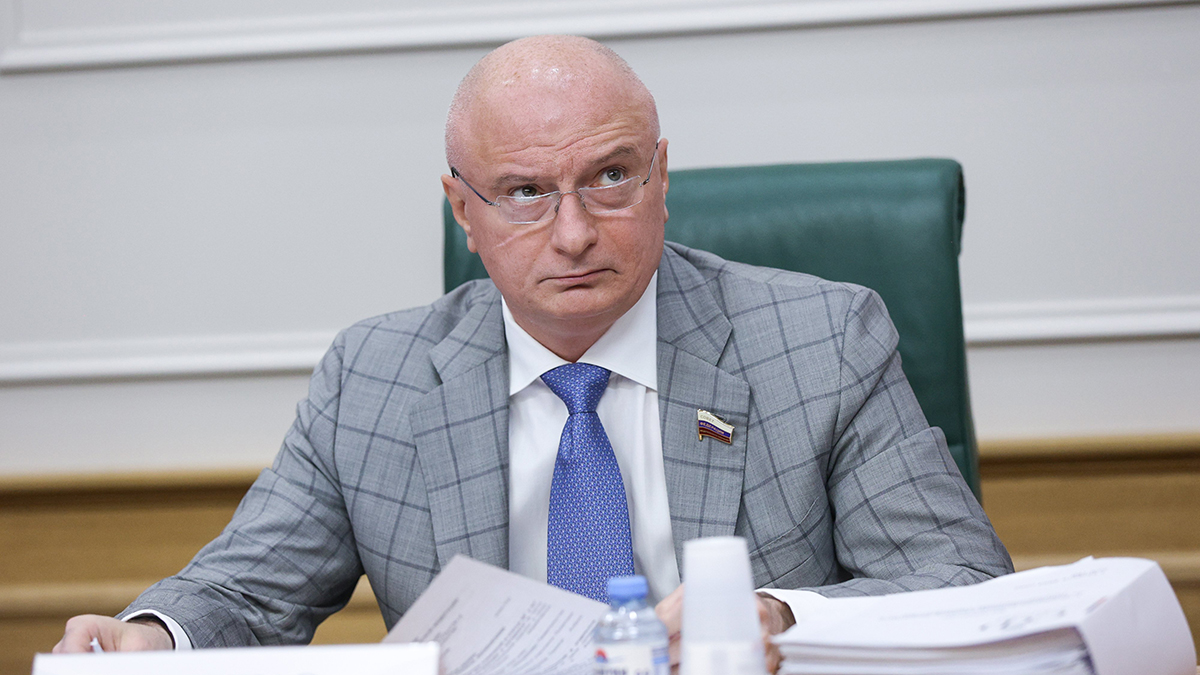 Клишас назвал «мракобесами» авторов учебника по семьеведению