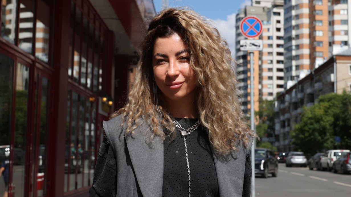 Балетмейстер и режиссер Дарья Пурчинская на прогулке по Москве