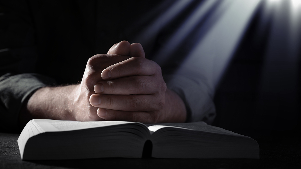 Зачем нужно молиться