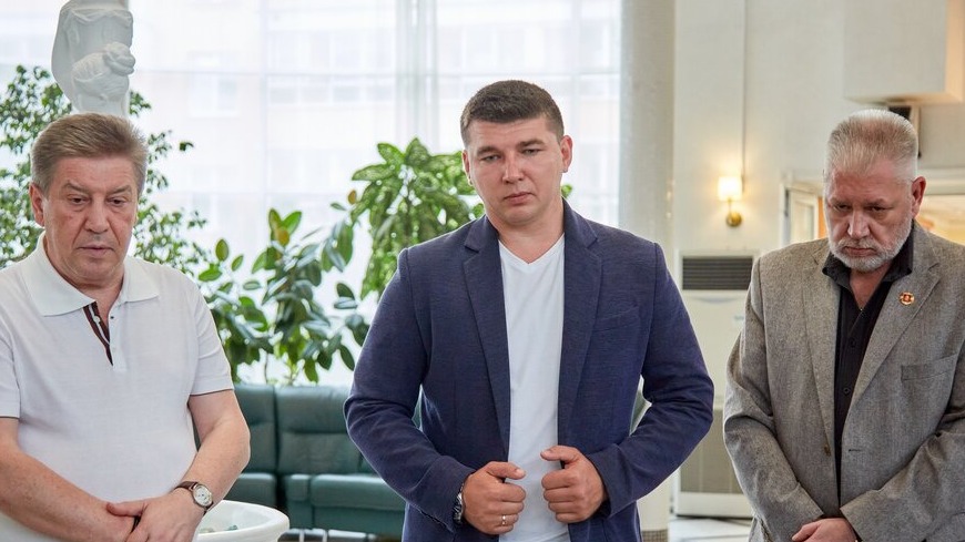 Максим Джетыгенов провел встречу по вопросам реабилитации участников СВО