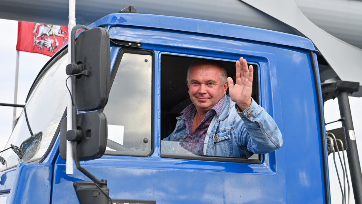 Открытие движения по транспортной развязке на пересечении МКАД с улицей Липецкой, реконструкцию которой завершили на 16 месяцев раньше контрактного срока