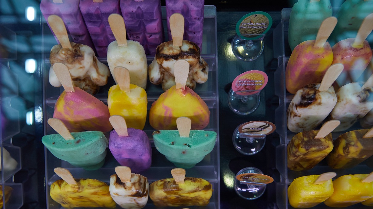 За два жарких месяца лета московские предприятия произвели почти 800 тонн мороженого