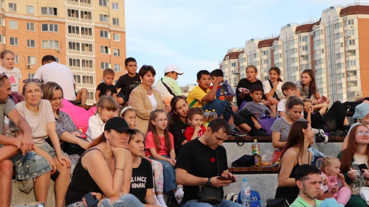 Кинопоказы под открытым небом стартовали в Некрасовке