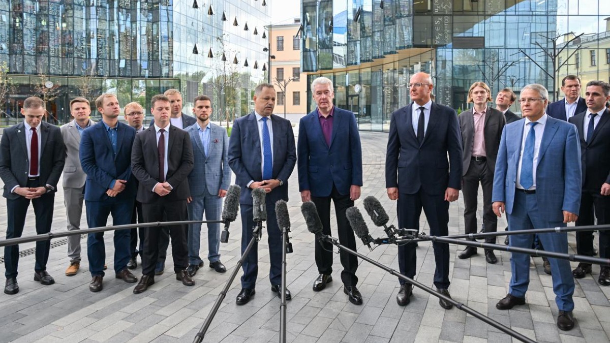 Собянин и Чернышенко осмотрели новые корпуса МГТУ им. Баумана