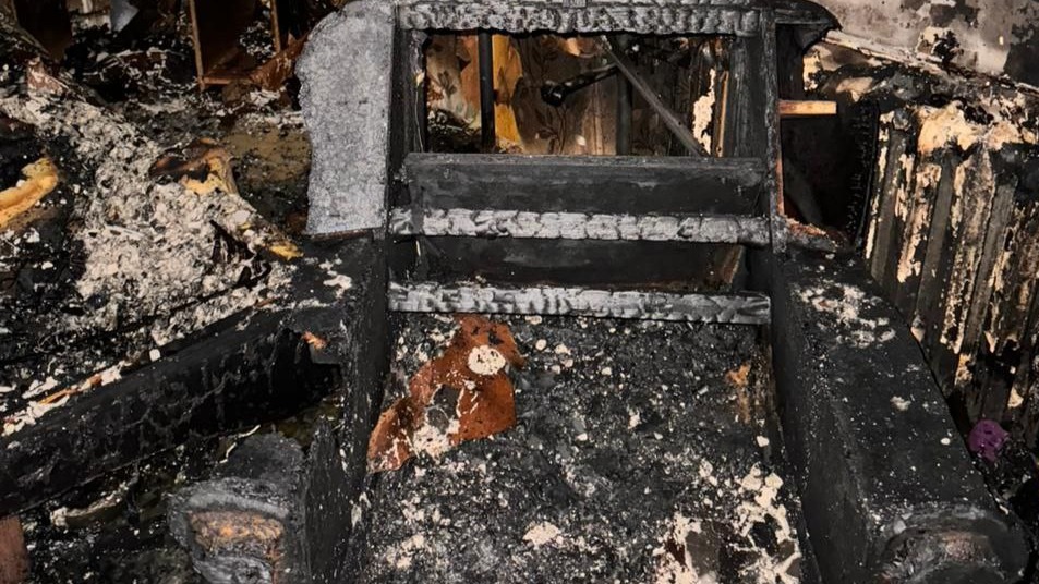 Девятимесячная девочка сгорела заживо при пожаре в доме Байкальска