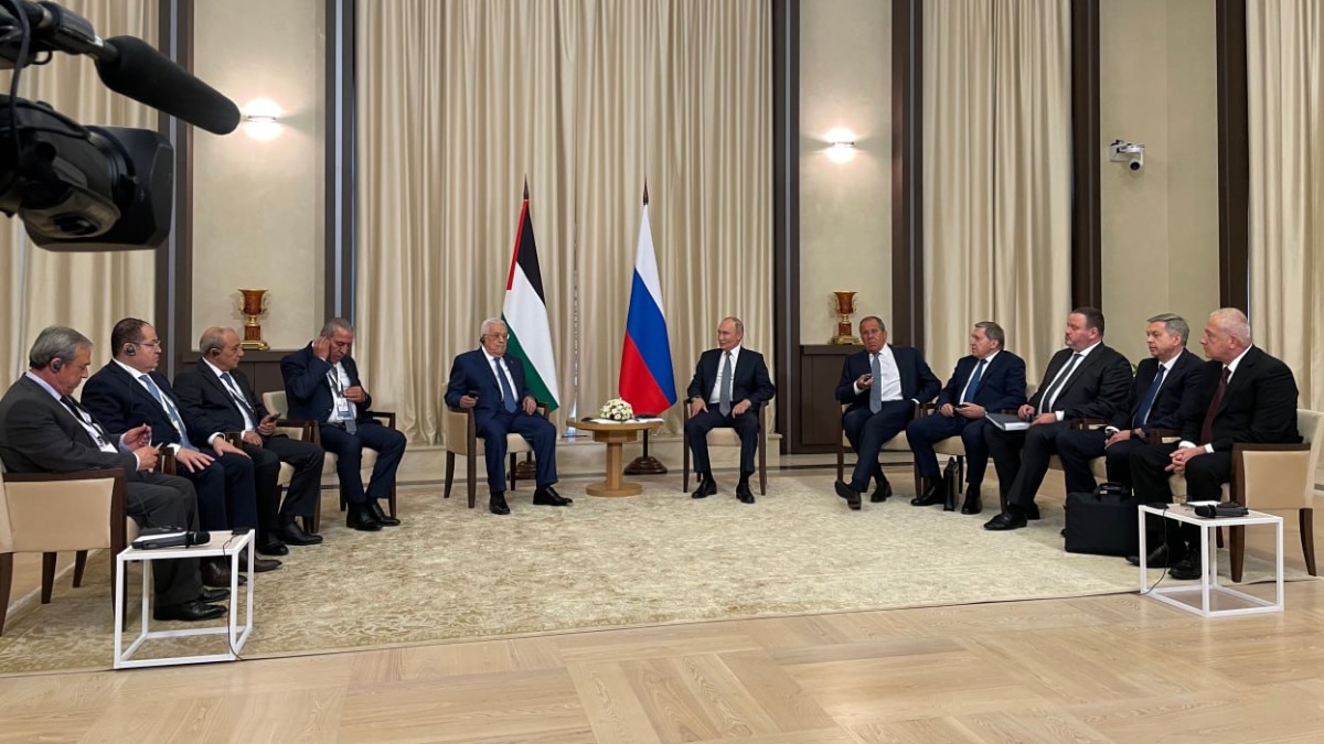 Переговоры Путина с президентом Палестины Аббасом начались в Ново-Огарево