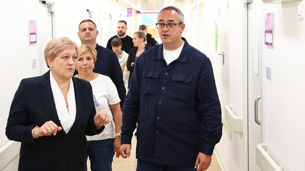 Спикер МГД Шапошников осмотрел ход работ по капремонту детской поликлиники на северо-востоке столицы