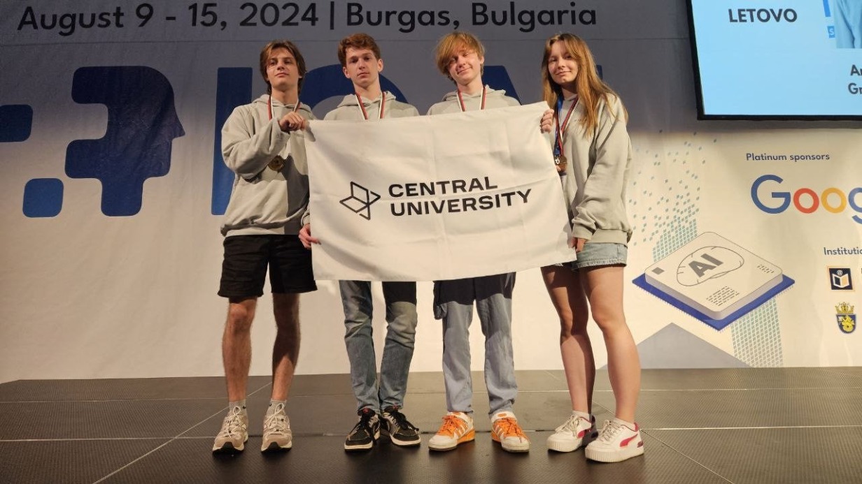 Российские школьники победили на олимпиаде по искусственному интеллекту