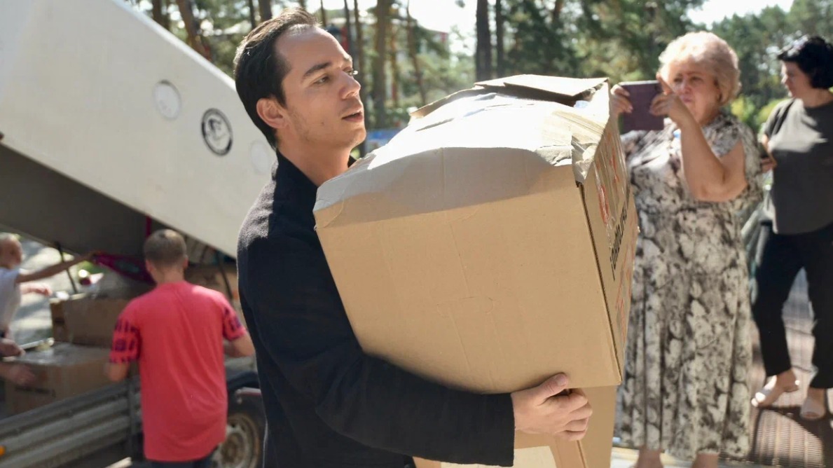 Жители западного округа Москвы за считанные дни собрали помощь для эвакуированных из Курска