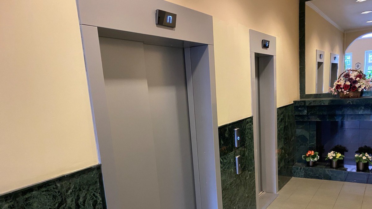 В жилом доме в Пресненском районе заменили лифтовое оборудование