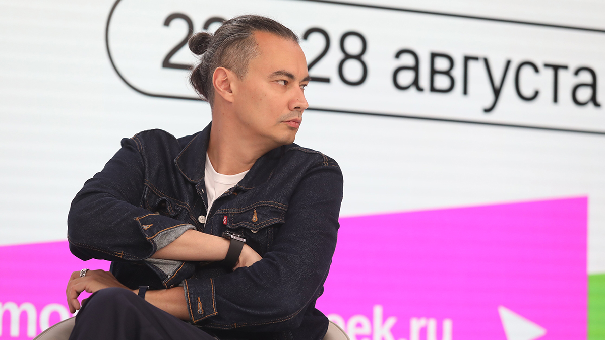 Mash: Крыжовникова обвинили в поломке камеры стоимостью пять миллионов рублей