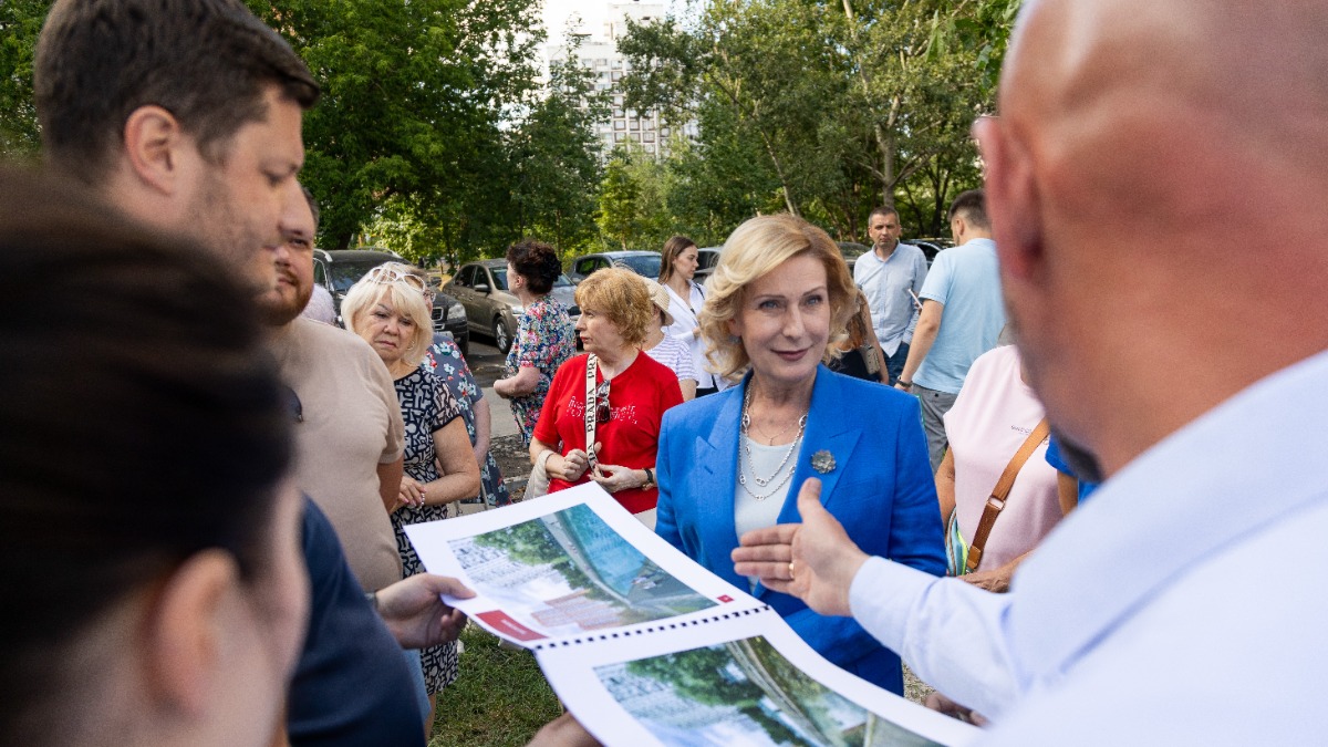 Инна Святенко: В Марьине приводят в порядок еще один пруд-регулятор