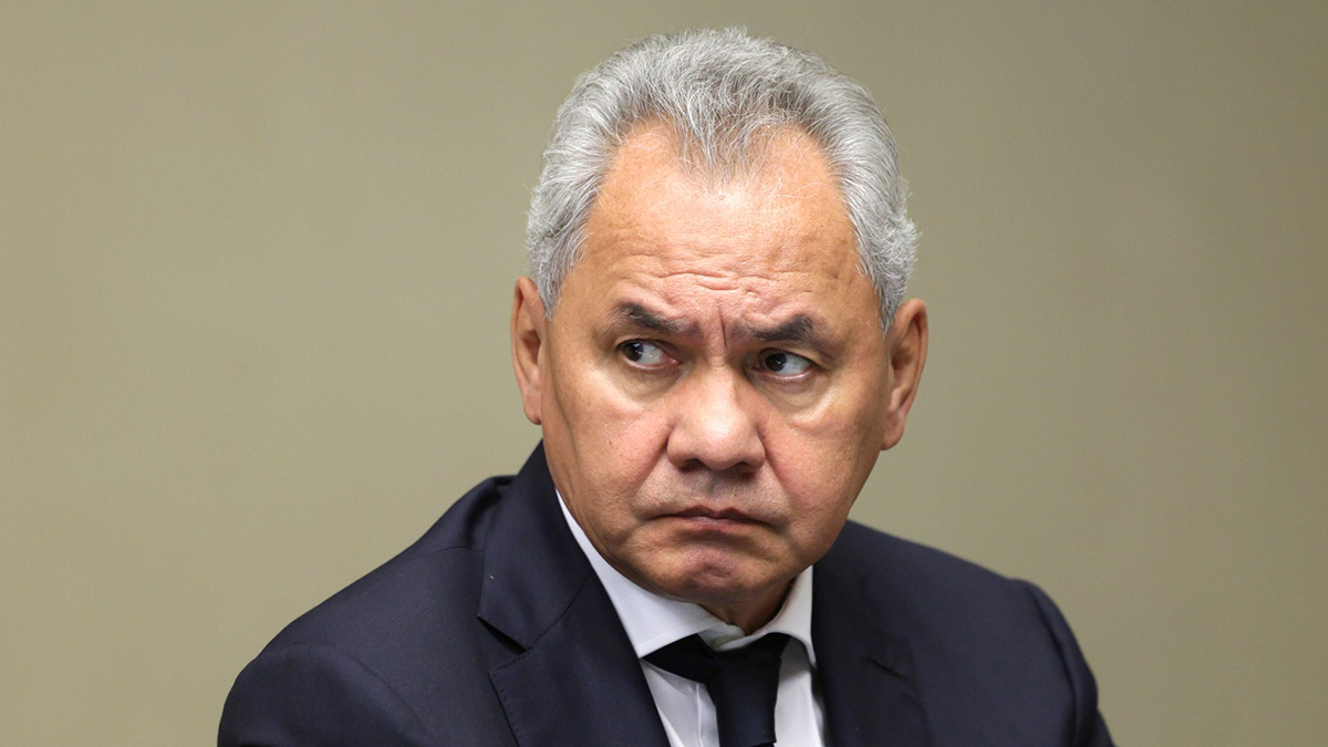 Шойгу обвинил Запад в стремлении поделить Россию