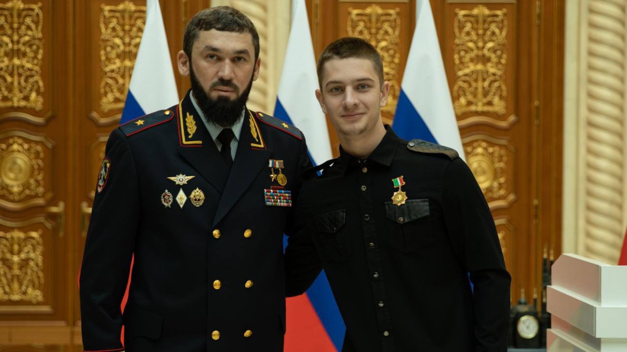Сыну Рамзана Кадырова Эли присвоили медаль «За заслуги перед Чечней»