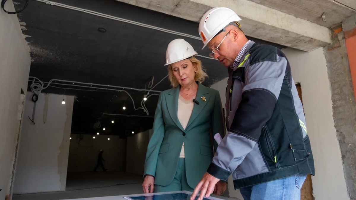 В строящемся женском центре в Марьине приступили к чистовым работам