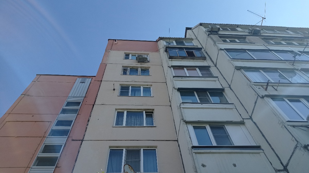 В районе Новокосино заменили все лифтовое оборудование в многоквартирном доме 1998 года постройки