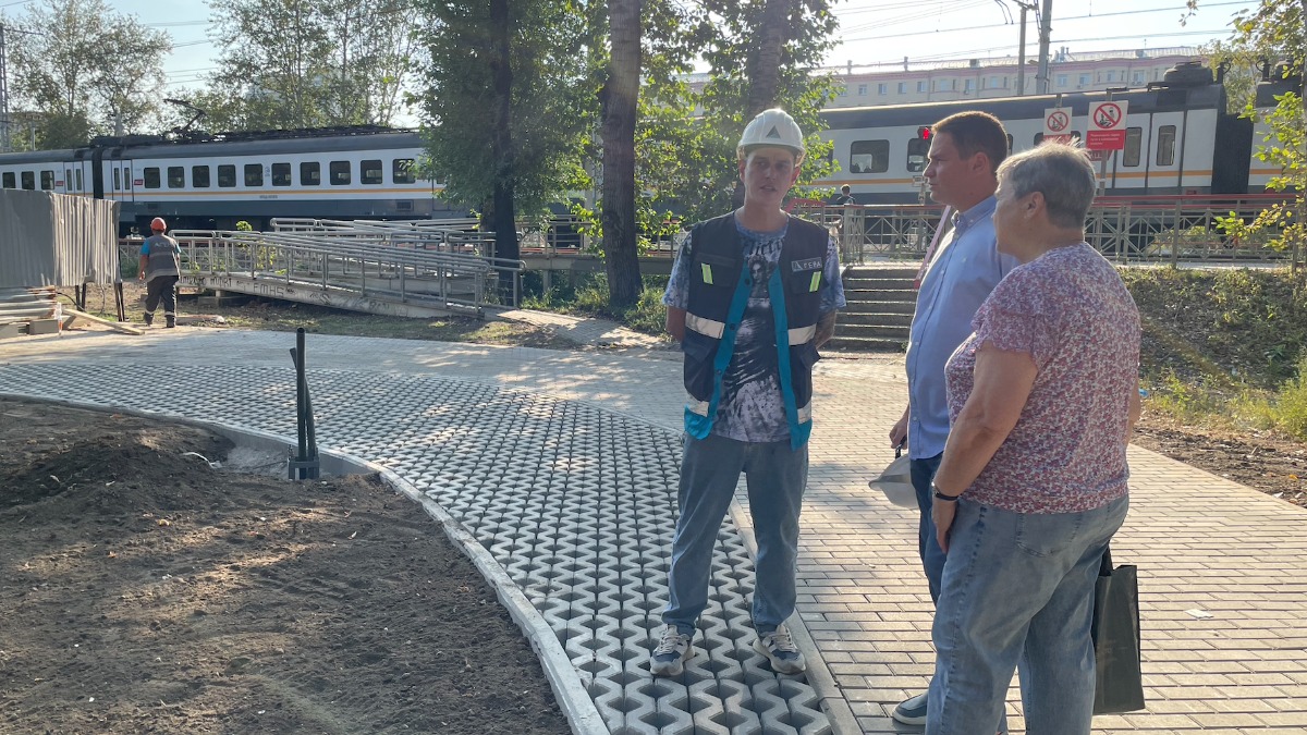 Александр Сапронов осмотрел ход строительства подземного пешеходного перехода на МЦД-1 на улице Яблочкова