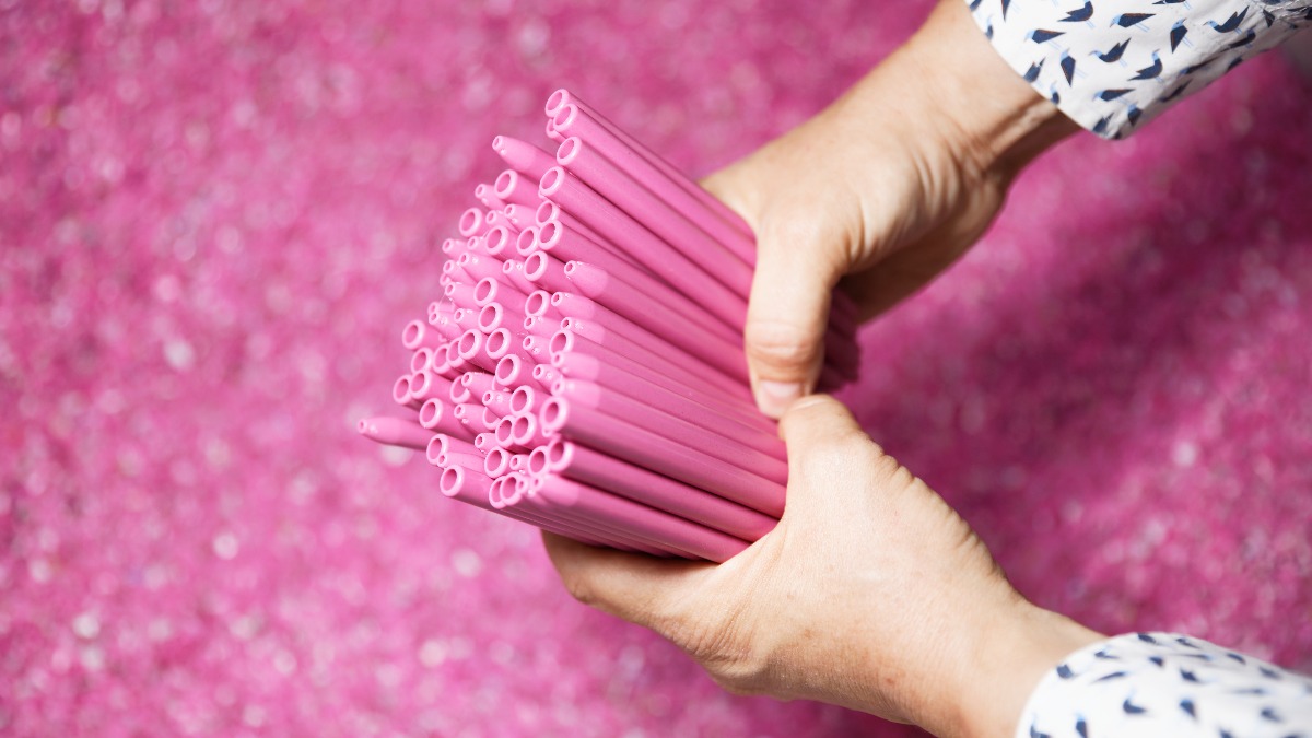 Столичные производители обеспечивают школьников необходимой продукцией