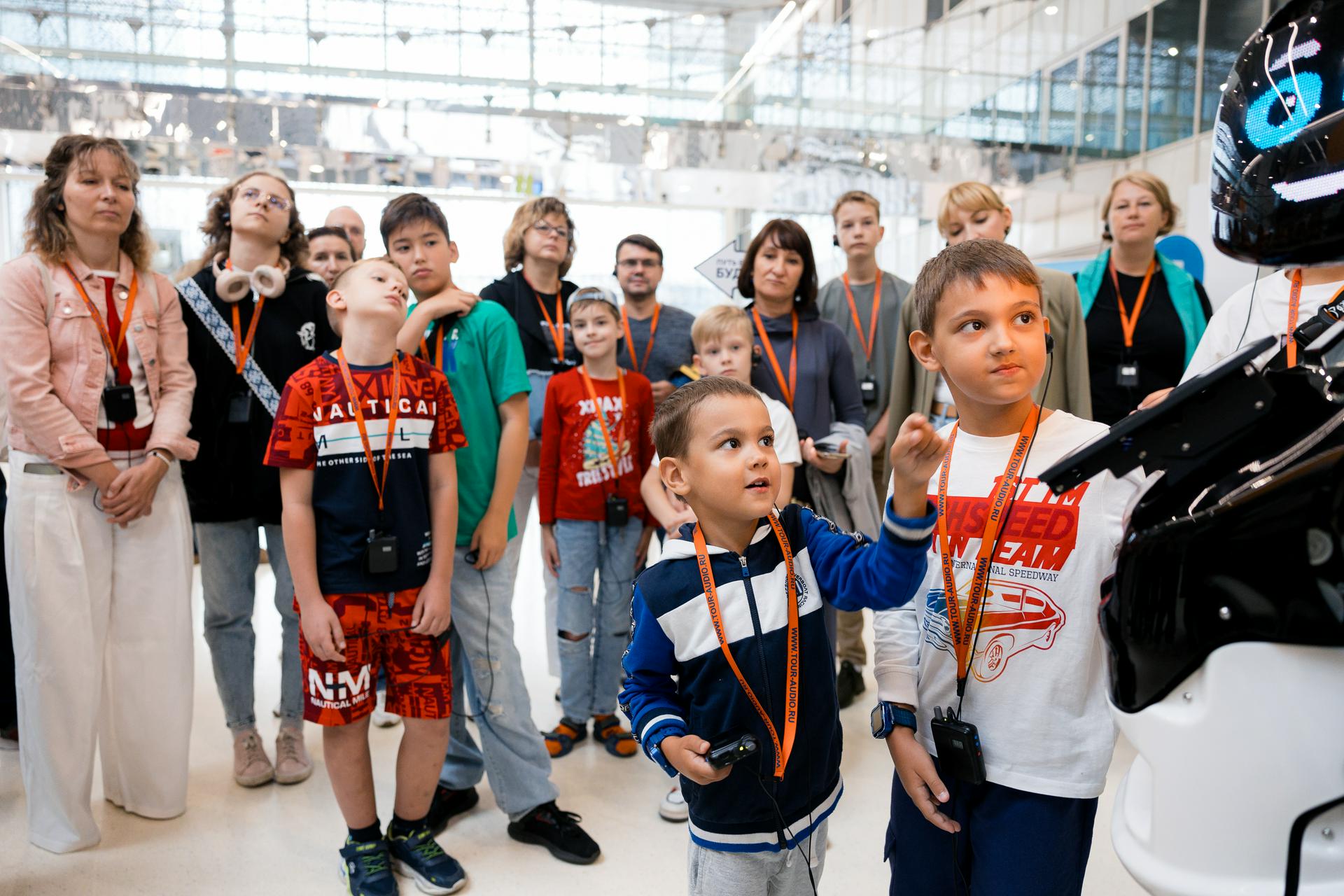 Площадку «Москвы 2030» в «Сколкове» посетили дети из Курской области