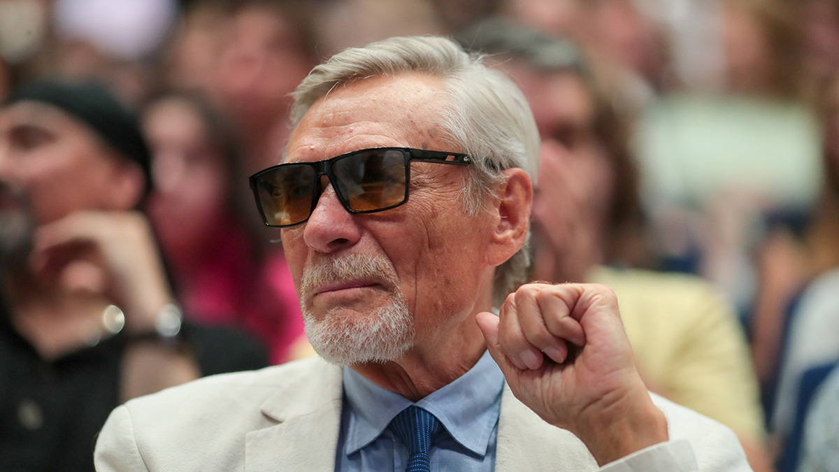 Сергей Собянин поздравил народного артиста Александра Михайлова с днем рождения