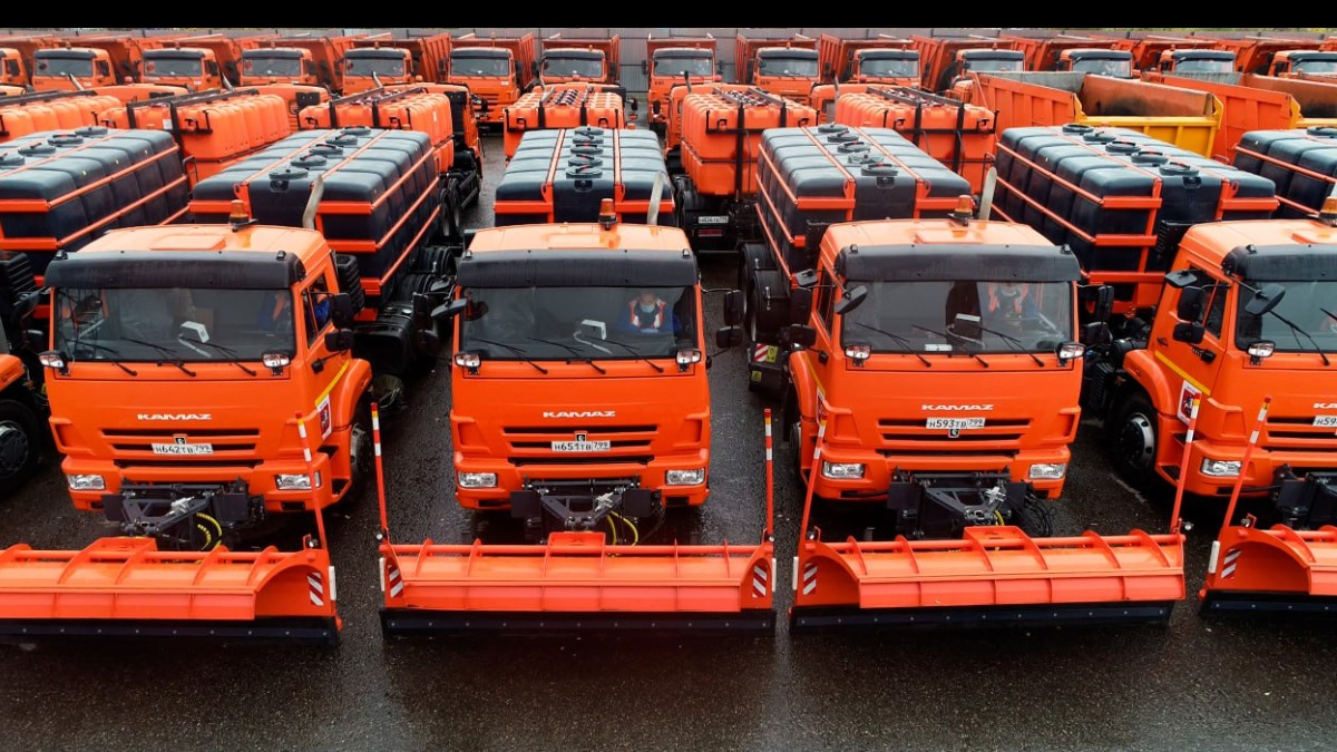 Бирюков: В столице завершена подготовка 157 автомобильных баз к зимнему сезону