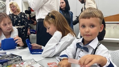 Музей Победы открыл детский центр в Луганской Народной Республике