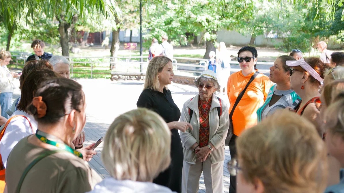 Участники «Московского долголетия» посетили Московский зоопарк