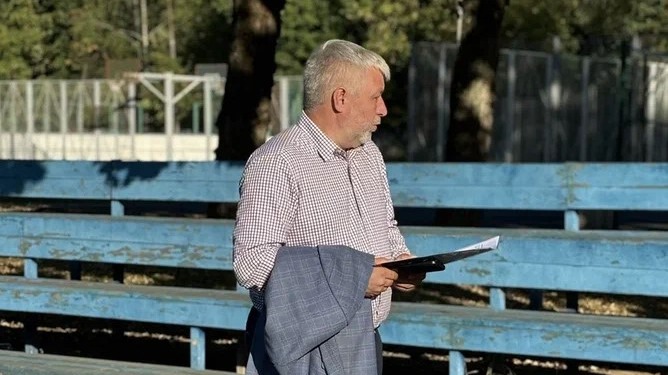 Алексей Лисовенко проинформировал жителей Ярославского о перспективах благоустройства стадиона на Палехской улице