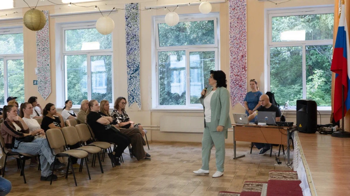 В школе №1448 родителям рассказали об адаптации детей к школе