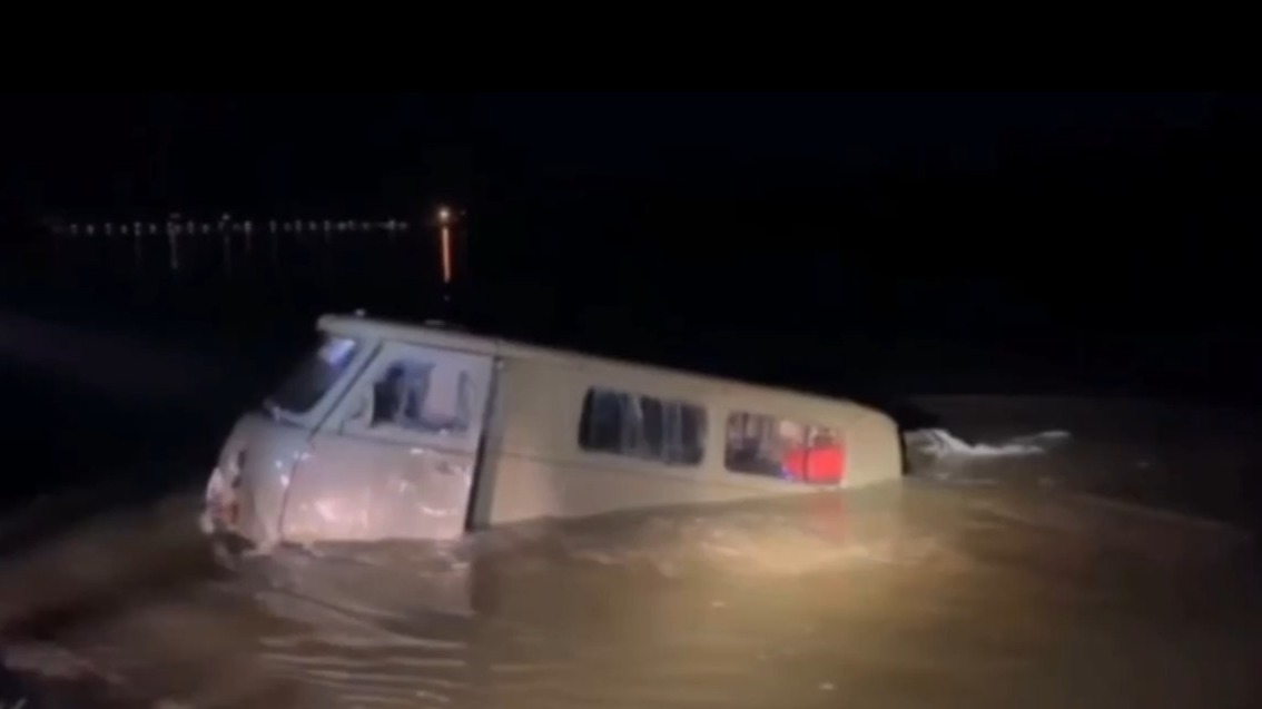 МЧС: Ребенок в Башкирии ушел под воду вместе с утонувшим автомобилем