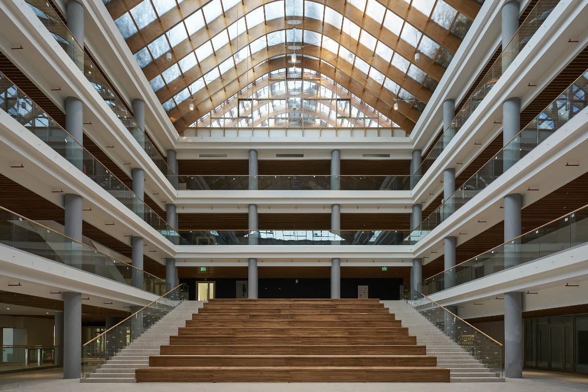 Компания «Брусника» построит школу в Молокове 