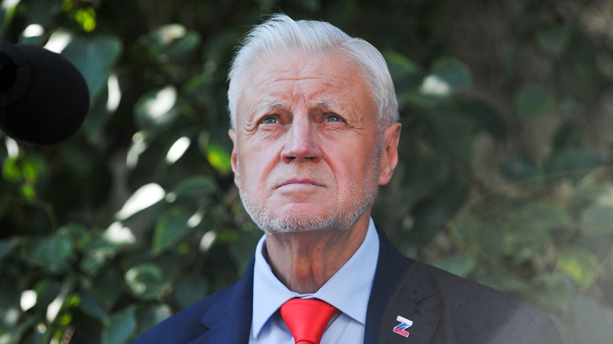 Миронов предложил Мишустину закрепить практику выплаты 13-й зарплаты