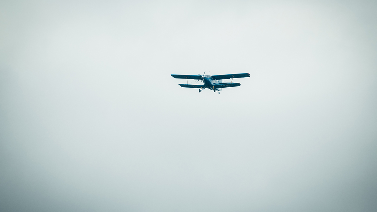 Пилот пострадал при жесткой посадке самолета Ан-2 в Саратовской области