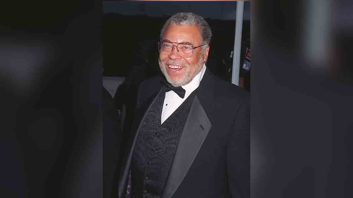 Скончался актер Джеймс Эрл Джонс, озвучивший Дарта Вейдера в «Звездных войнах»