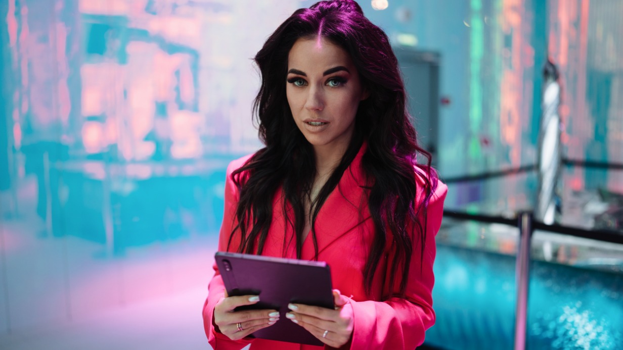 Арина Ростовская утверждает, что пародирование может даже укреплять здоровье