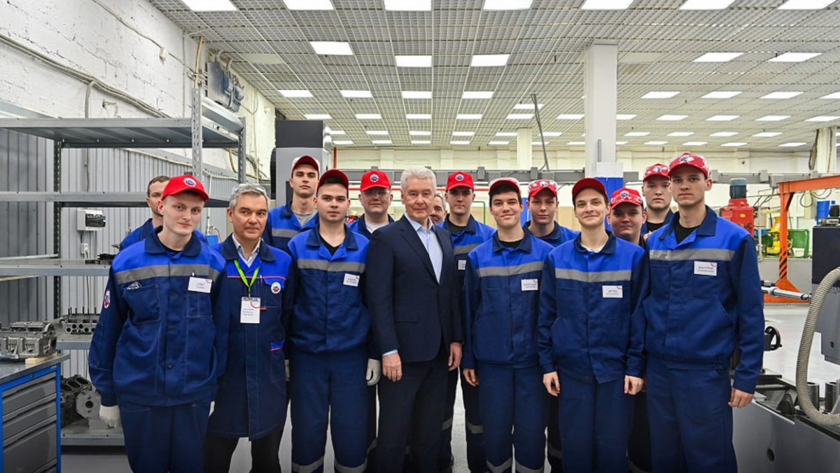 Собянин учредил гранты для колледжей за высокие результаты обучения студентов