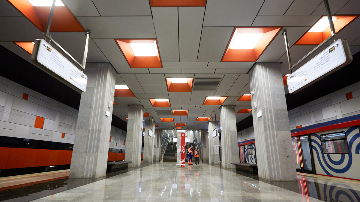 Мужчина избил 15-летнего подростка в московском метро