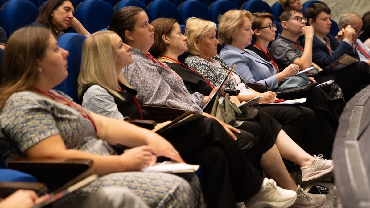 Музейщики из разных регионов начали обучение в Музее Победы