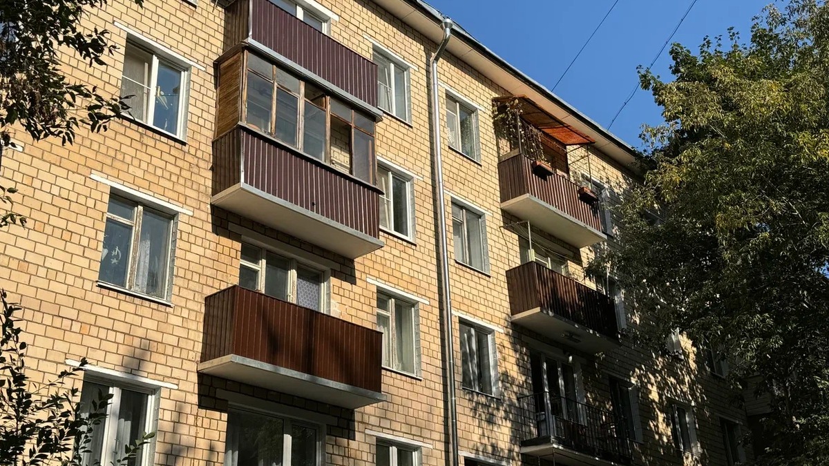 В 2024 году районе Академический капитально отремонтируют фасад дома 1963 года постройки