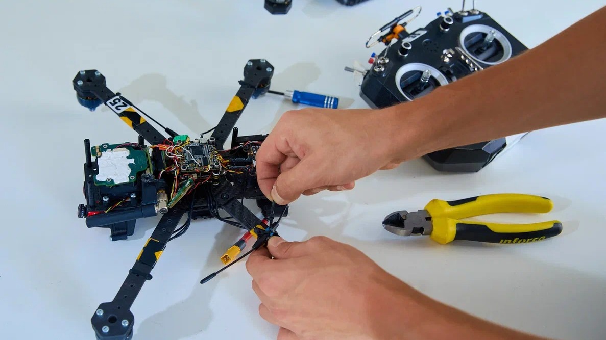 Какие инновационные решения представляют московские производители гражданских дронов