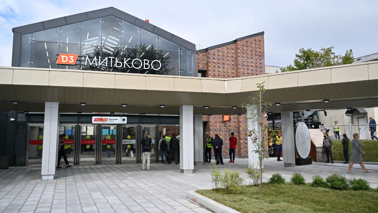 Городской вокзал Митьково МЦД-3. Здесь можно сделать пересадку на БКЛ и Сокольническую линию метрополитена