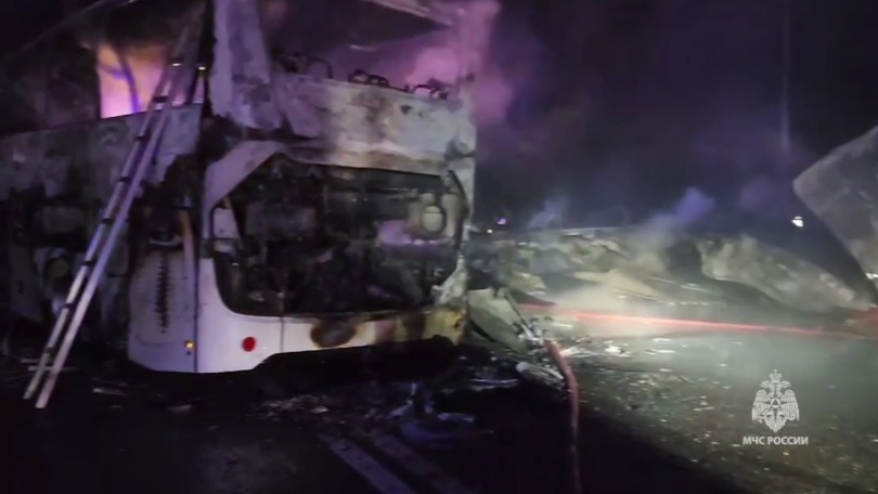 Попавший в ДТП под Краснодаром автобус вез болельщиков гандбольной команды