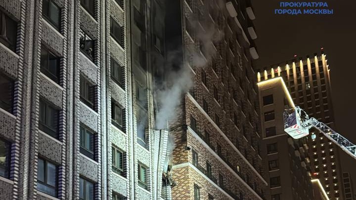 «Проснулась от взрыва»: жительница ЖК «Селигер Сити» рассказала о пожаре